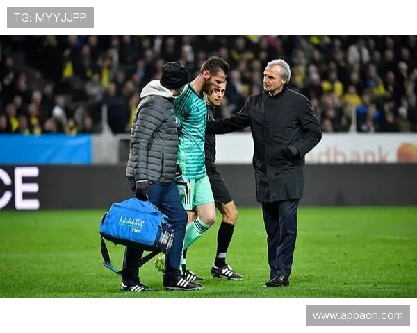 金斯基继续出战 罗梅罗帕利尼亚缺席利物浦