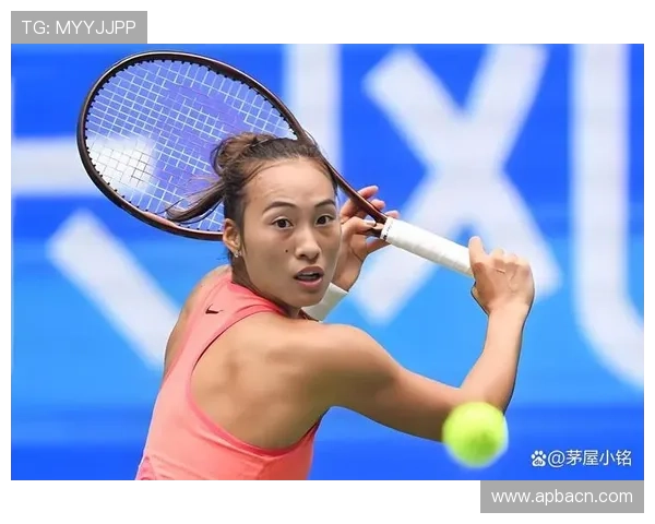 郑钦文不敌萨巴伦卡止步八强